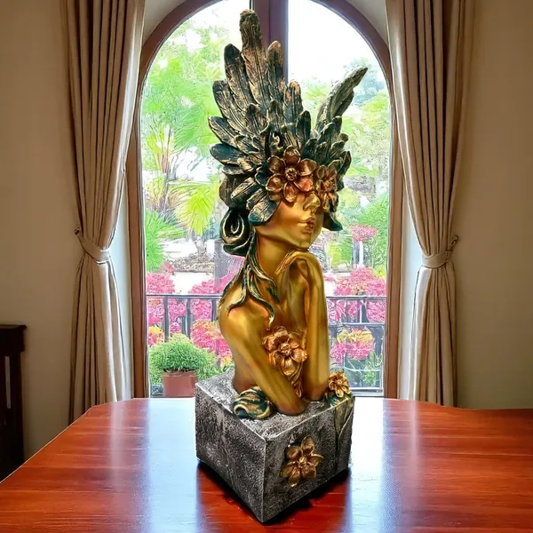 Golden_Winged_Crown_Head_Lady_Iconic_Statement_Piece_Showpiece