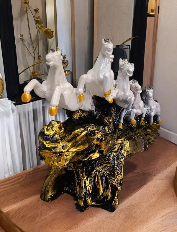 White_7_Running_Horses_on_Golden_Wave_Base_Figurine_Decorative_Showpiece_For_Fengshui__Home_Decor_Showpiece