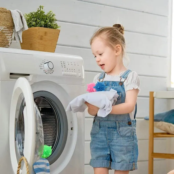 Multicolor_Silicone_Reusable_Laundry_Dryer_Balls_(30L_X_30W_X_30H_Millimeters)_(Pack_Of_15)
