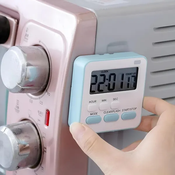 Blue_Countdown_Timer_with_Loud_Alarm_Magnetic_Back_(Ã¢â‚¬Å½2D_X_7.3W_X_7.3H_Cm)
