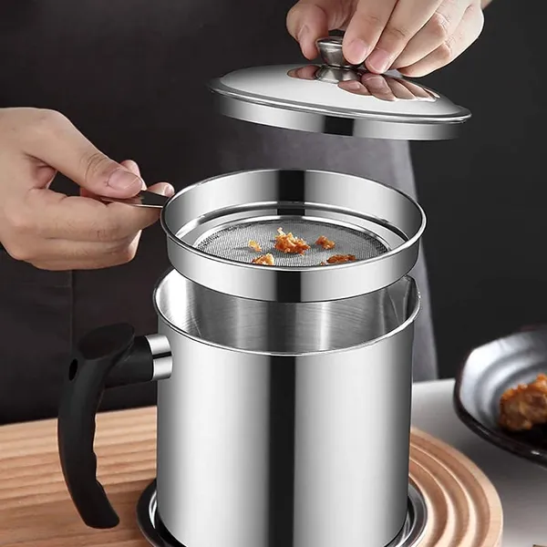 Multicolor_Stainless_Steel_Household_Oil_Pot_with_Lid_(‎15L_X_10W_X_5H_Cm)