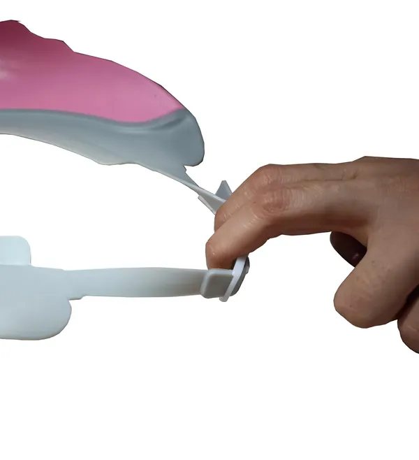 Pink_Adjustable_Silicone_Crown_Baby_Shower_Cap_(23_X_25_X_4.5_Cm)