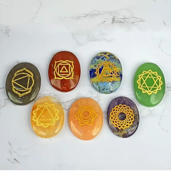 7_Chakra_Symbol_Engraved_Set_Healing_Gemstone_for_Reiki,_Healing,_Crystal_Healing_Seven_Chakra_Set_Zubi_Coin