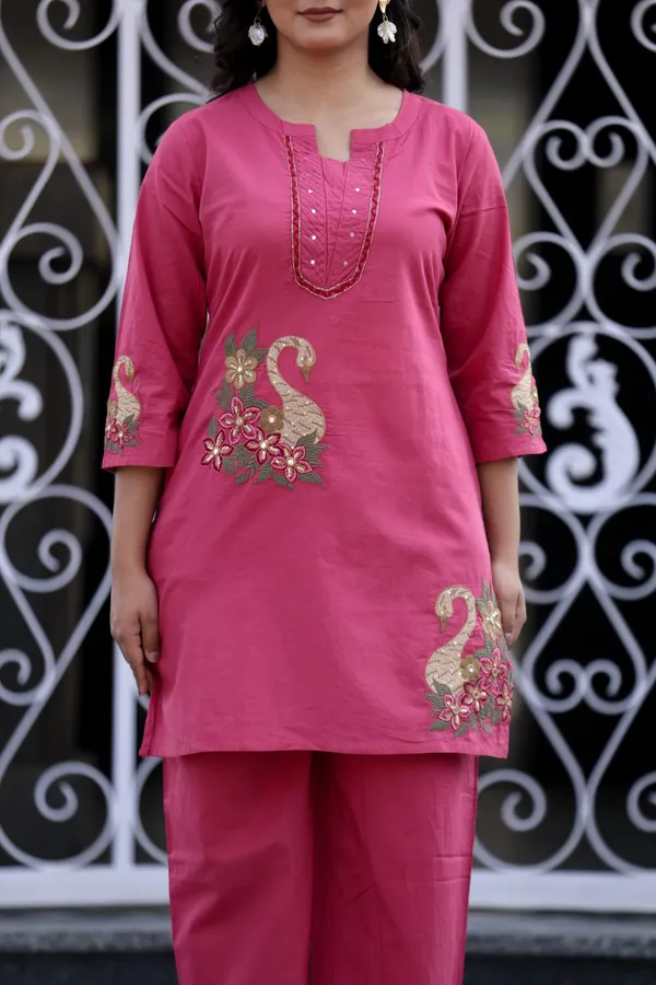 Pink_Swan_Embroidered_Cotton_Short_Kurti_&_Pant_Set