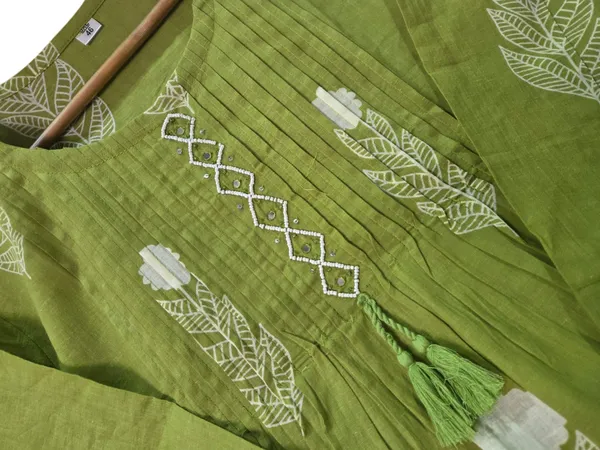 Hand_Worked_Green_Printed_Cotton_Kurti_Pant_Dupatta_Set