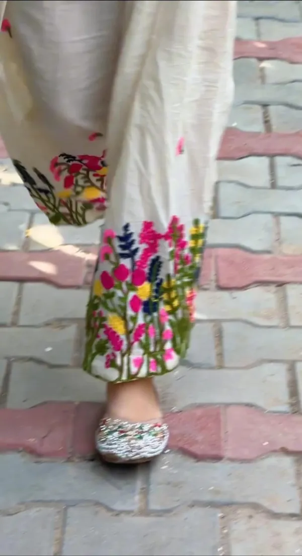 Embroidery_Work_Magenta_Farshi_Pant_Set