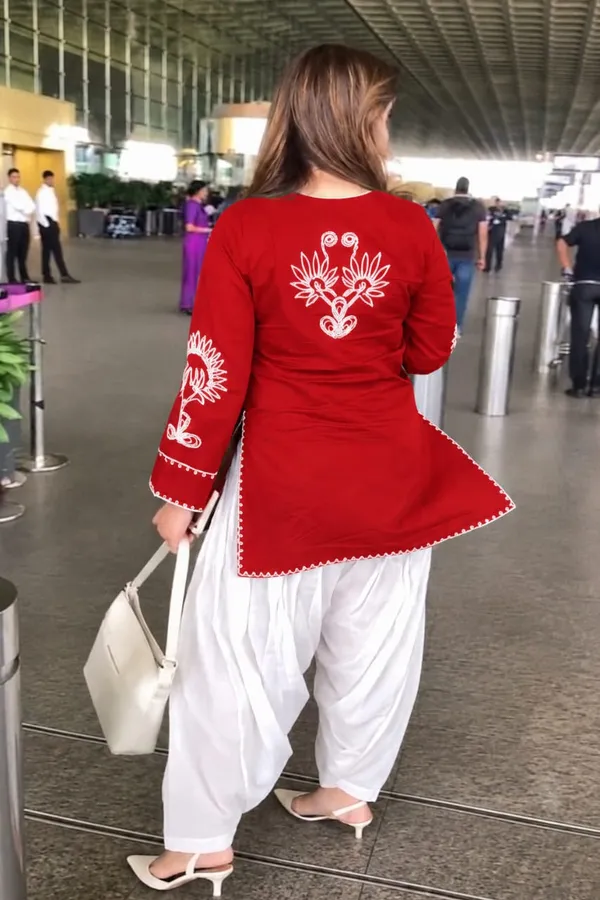 Embroidery_Work_Red_Farshi_Salwar_Set