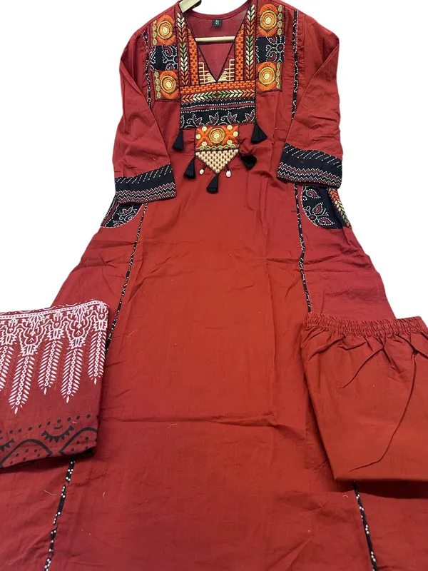 Embridery_Work_Red_Color_Cotton_Suit_Set