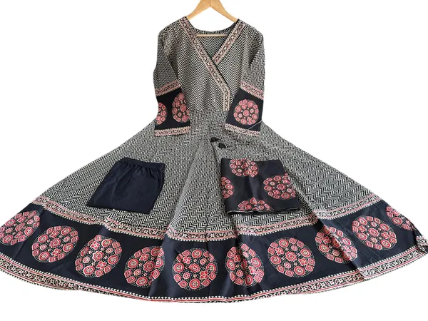 Anarkali_Printed_ZigZag_Black_Cotton_Suit_Set