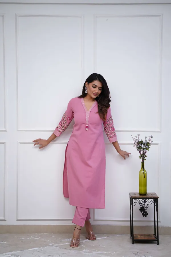 Beautiful_Embroidary_Work_Pink_Kurti_Pant