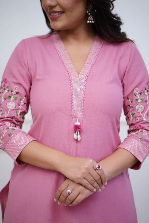 Beautiful_Embroidary_Work_Pink_Kurti_Pant