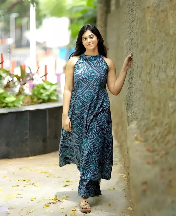 A-Line_Halter_Neck_Blue_Kurti_Plazo