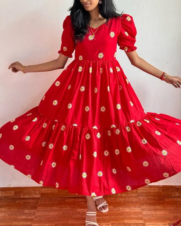 Beautiful_Embroidary_Work_Red_Cotton_Midi_Kurti