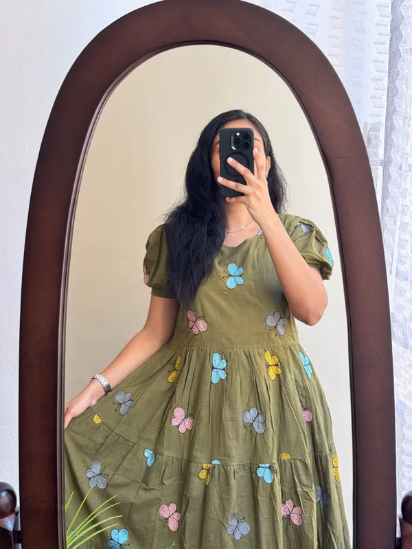Beautiful_Embroidary_Work_Green_Cotton_Midi_Kurti