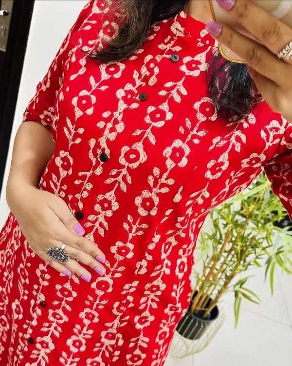 Beautiful_Floral_Print_Red_Cotton_Kurti_Plazo_Set