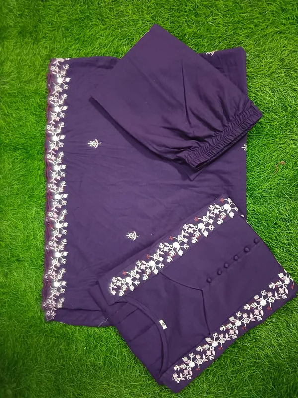 Blue_cotton_embroidery_suit_set