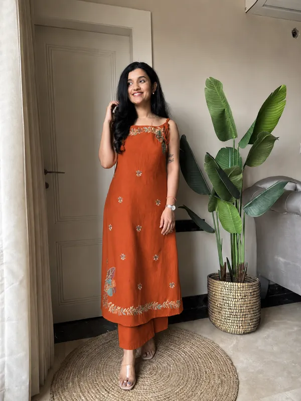 Elegant_Embroidered_Cotton_Flex_Rust_Sleeveless_Co-Ord_Set
