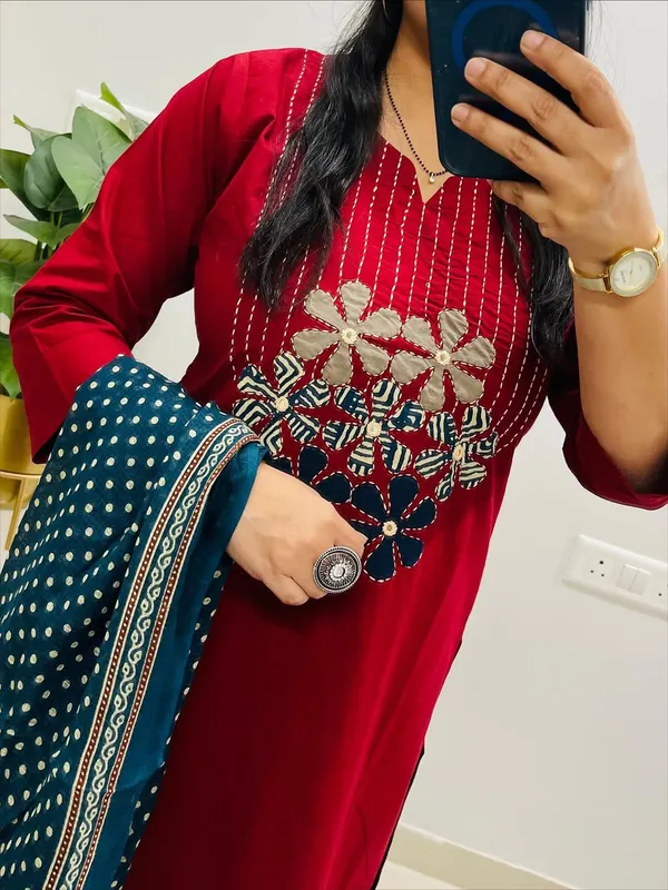 Embroidery_Work_Red_Color_Cotton_Suit_Set
