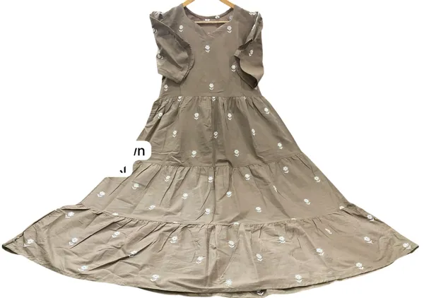 Beautiful_Floral_Embroidary_Silver_Cotton_Midi_Kurti