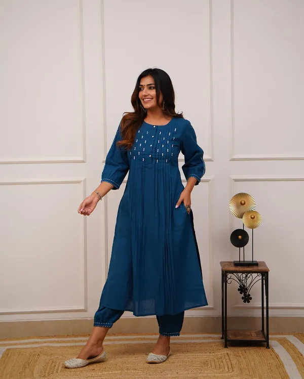 Beautiful_Teal_Blue_Cotton_Kurti_Pant