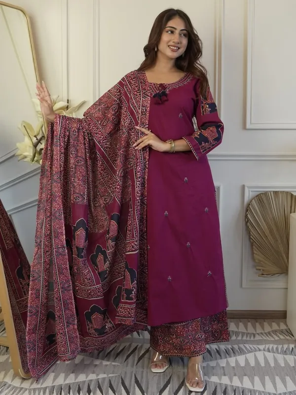 Beautiful_Embroidary_Work_Purple_Suit_Set