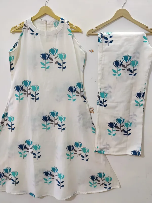 A_Line_Halter_neck_Cotton_Flex_Kurti_Plazo_Set