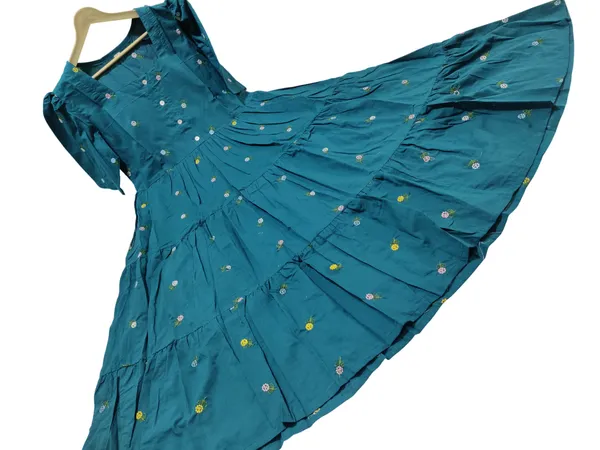 Beautiful_Embroidary_Work_Green_Cotton_Midi_Kurti