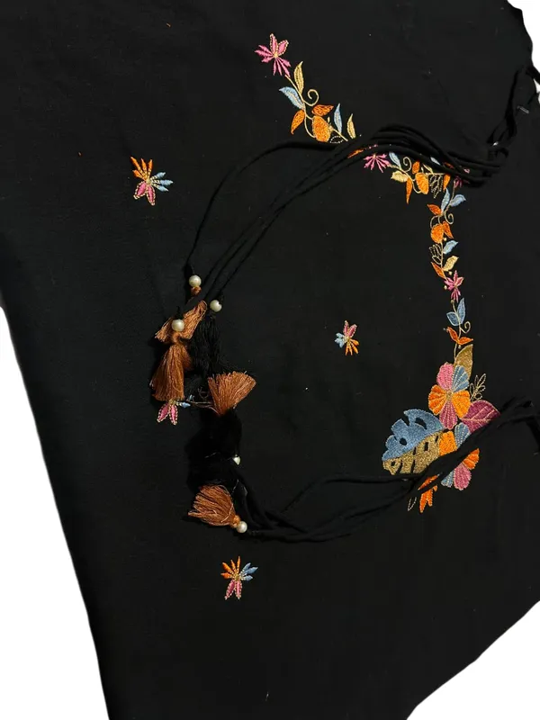 Elegant_Embroidered_Cotton_Flex_Black_Sleeveless_Co-Ord_Set