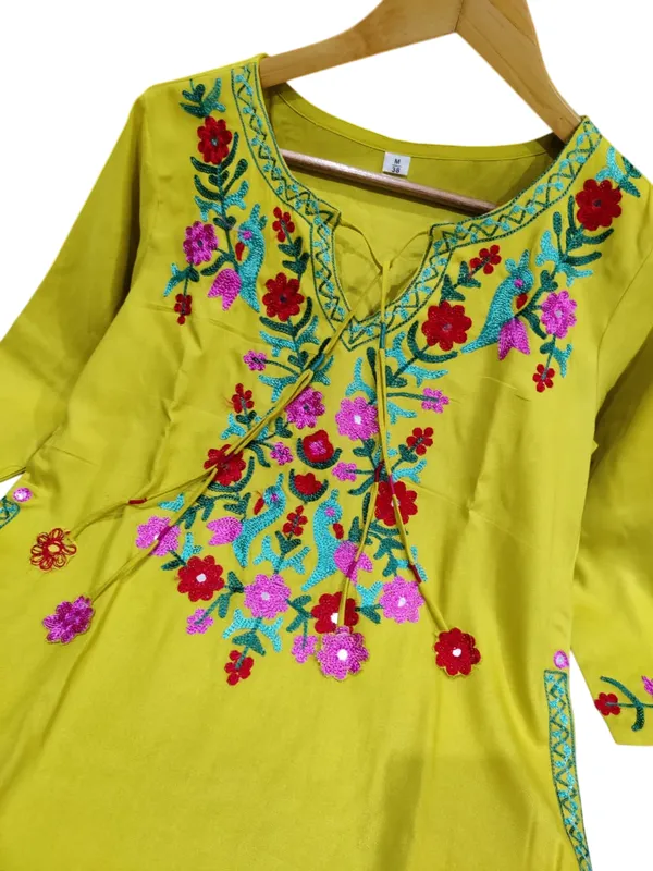 Aari_Work_Lime_Green_Cotton_Slub_Kurti_Plazo