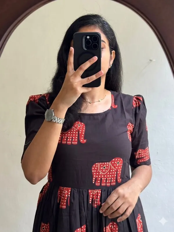 Beautiful_Elephant_Print_Black_Cotton_Middy_Gown