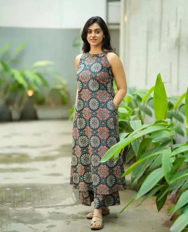 A-Line_Halter_Neck_Blue_Kurti_Plazo