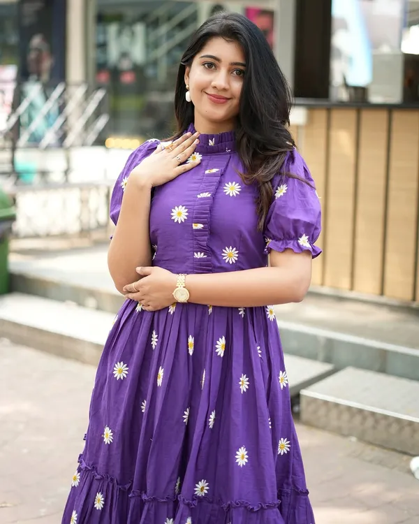 Beautiful_Floral_Embroidary_Purple_Cotton_Midi_Kurti
