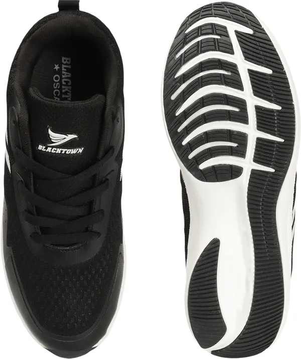 Black_&_White_Solid_Flyknit_Phylon_Sole_Casual_Running_Shoes_For_Men