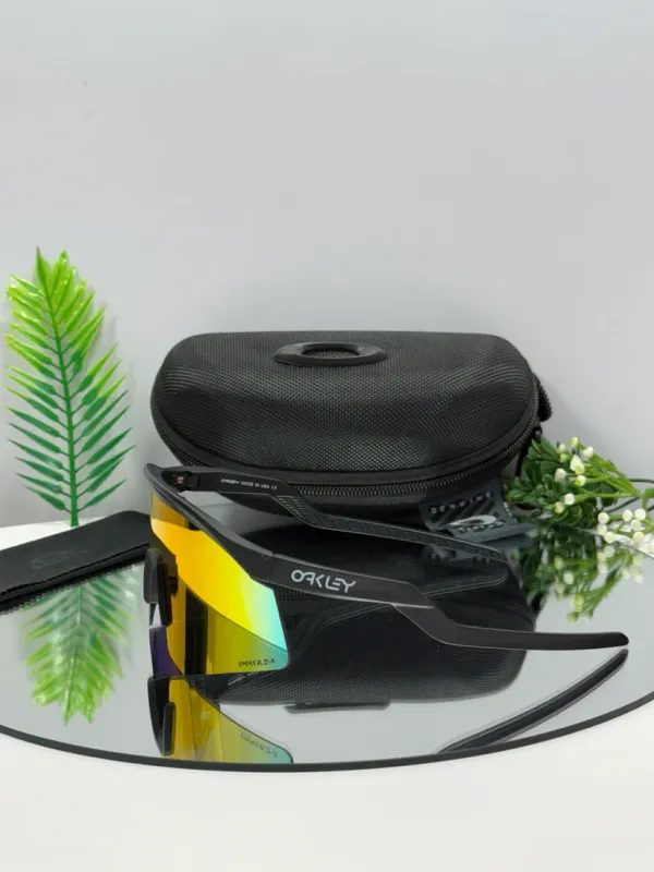 Oakley_Hydra_sport_Sunglasses_(Black_&_Orange)