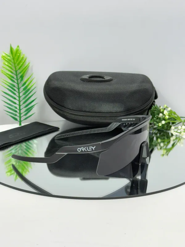 Oakley_Hydra_sport_Sunglasses_(Black_&_Black)