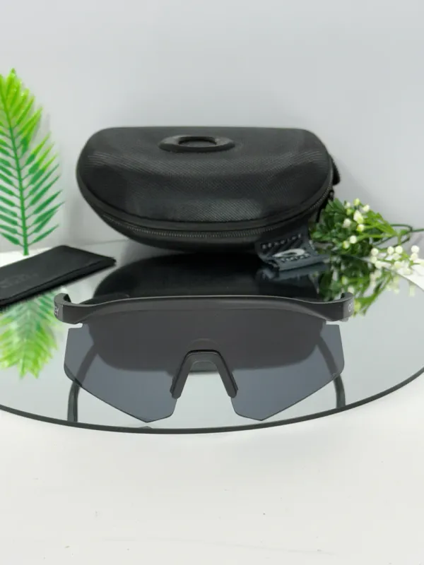Oakley_Hydra_sport_Sunglasses_(Black_&_Black)