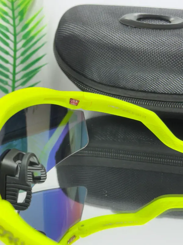 Oakley_Hydra_sport_Sunglasses_(Yellow_&_Orange)_🕶️