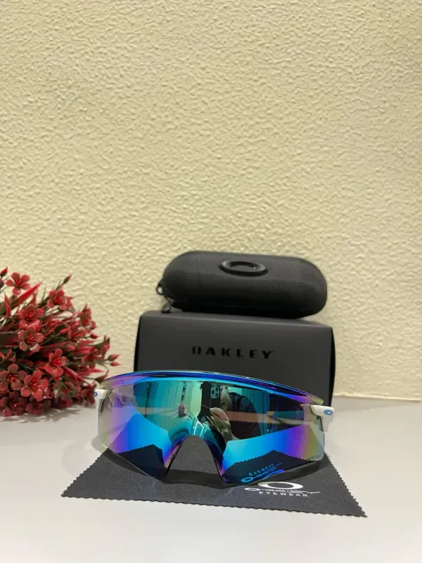 Oakley_Encoder_Sunglasses_UV_Protected_Prizm_Glass_(white_Blue)