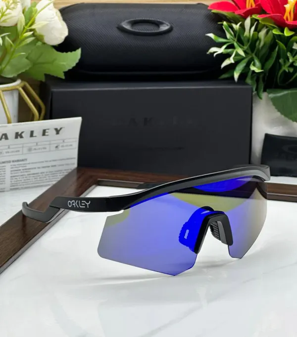 Oakley_Hydra_sport_Sunglasses_(Blue_&_Black)