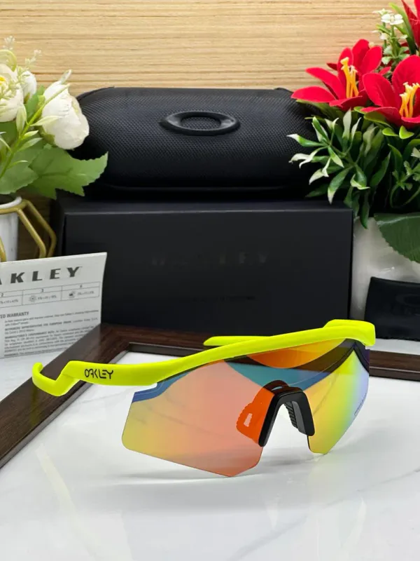 Oakley_Hydra_sport_Sunglasses_(Yellow_&_Orange)