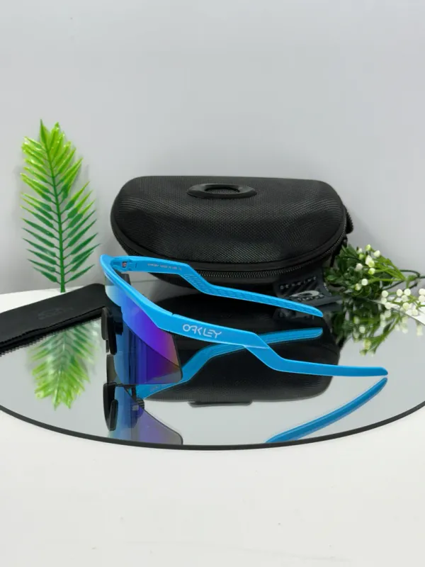 Oakley_Hydra_sport_Sunglasses_(Blue_&_blue)