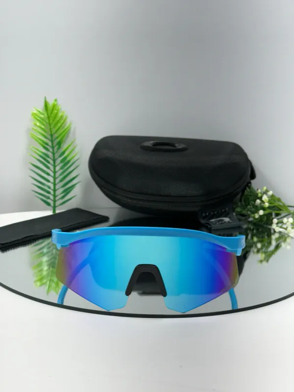 Oakley_Hydra_sport_Sunglasses_(Blue_&_blue)