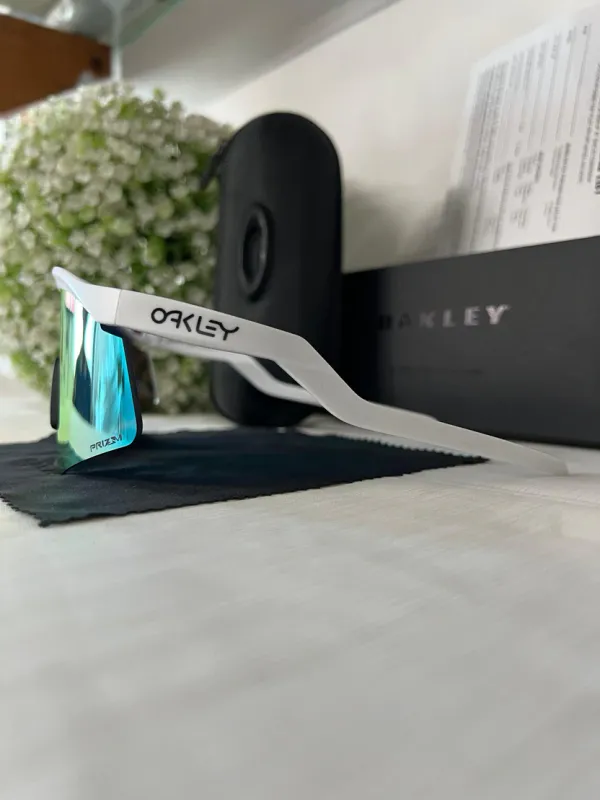 Oakley_Hydra_sport_Sunglasses_(WHITE_&_ORANGE)_🕶️