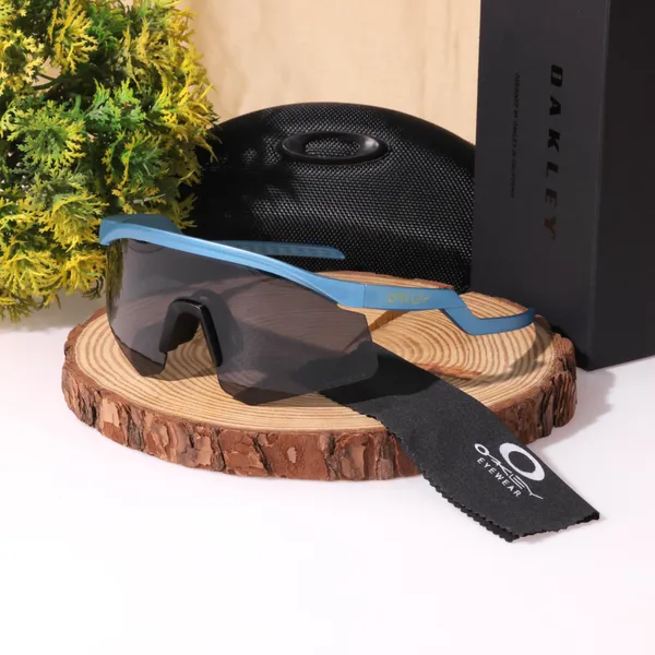 Oakley_Hydra_sport_Sunglasses_(m_blue_&_black)_🕶️