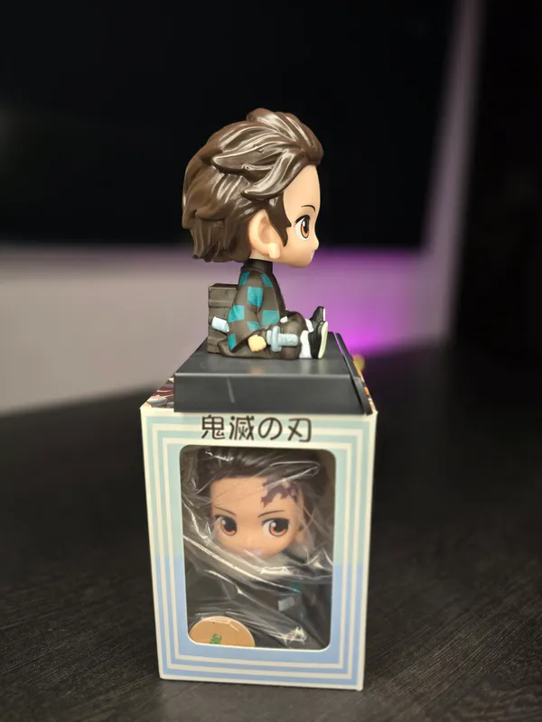 Demon_Slayer_Tanjiro_Bobblehead_(with_box)