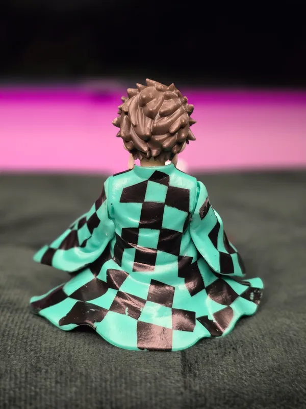 Demon_Slayer_-_Tanjiro_Sitting_Action_Figure