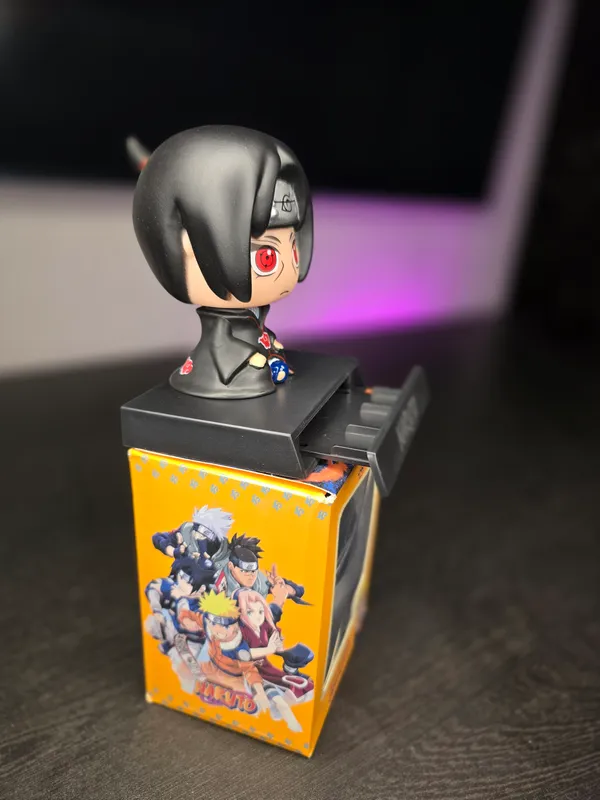 Itachi_Uchiha_Bobblehead_(with_box)