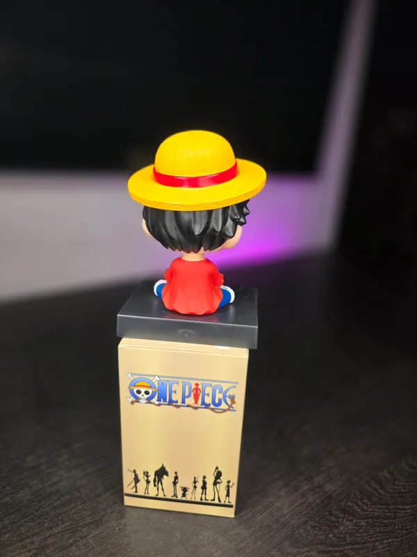 One_Piece_Luffy_Bobblehead_(with_box)