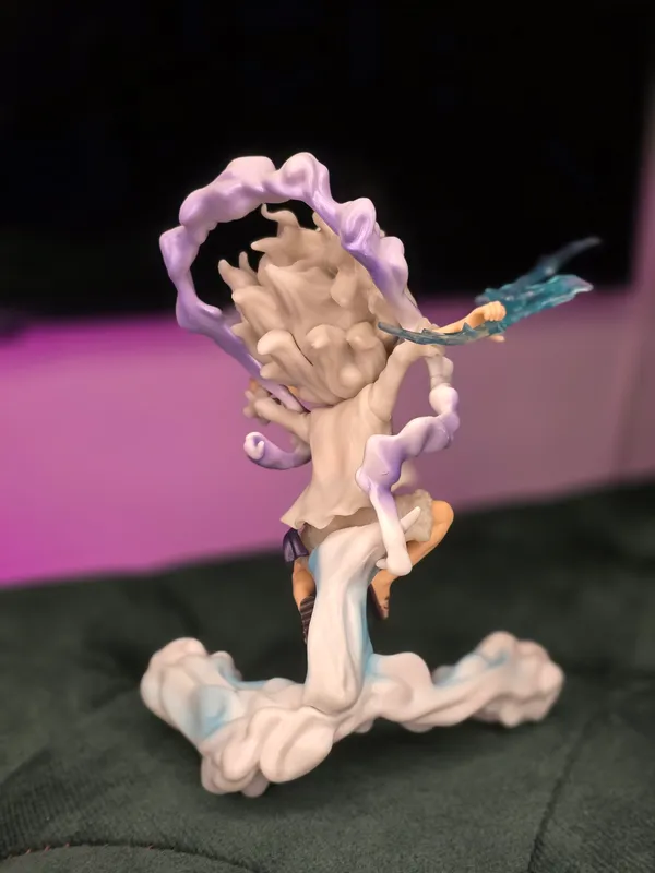 Onepiece_-_Luffy_Gear_5_Lightning_Action_Figure_17_cm_(with_box)