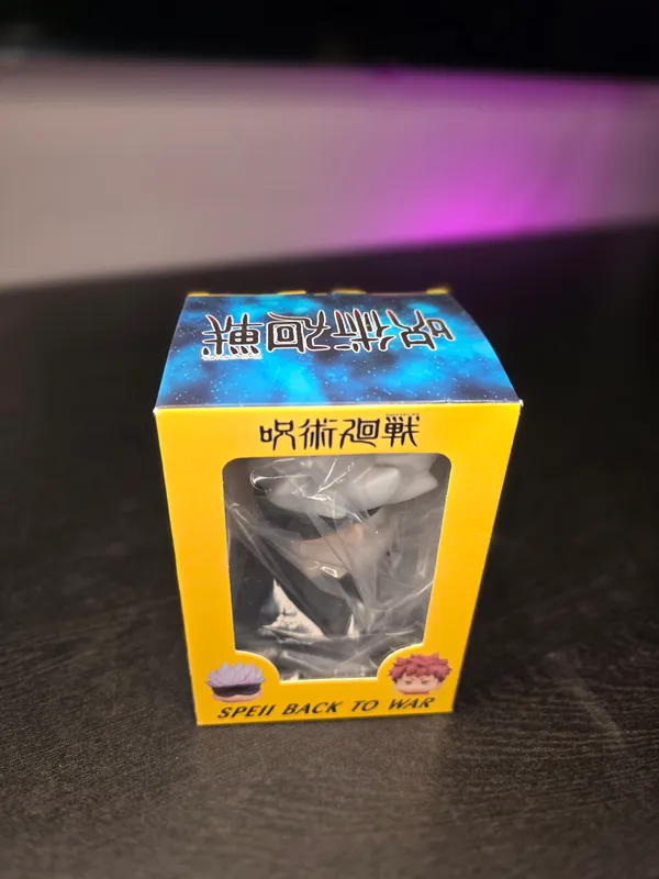 Satoru_Gojo_Bobblehead_(with_box)